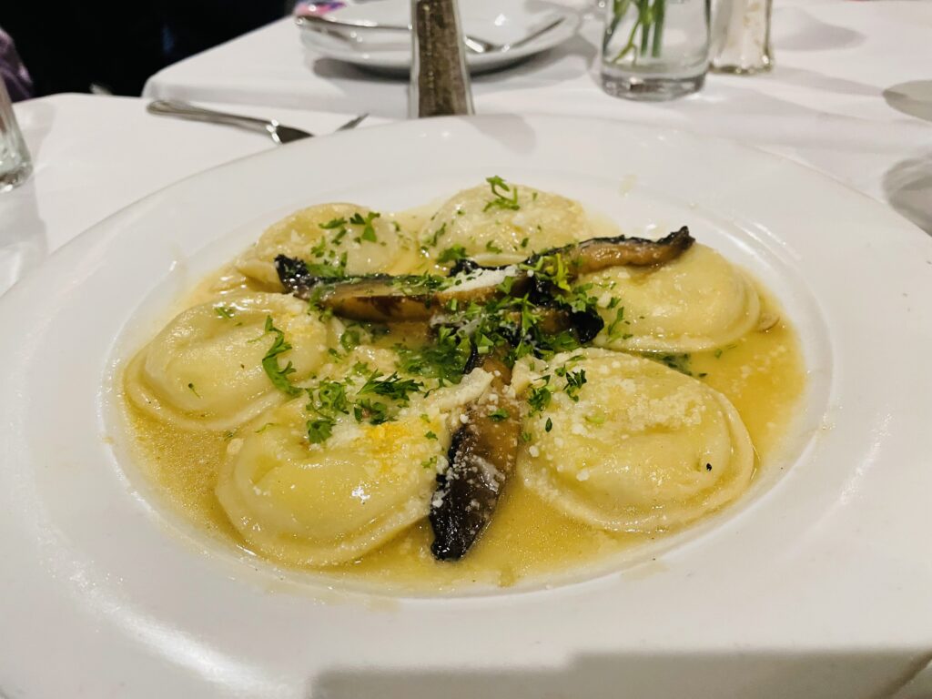 イタリアンレストランアマロン、ラビオリ