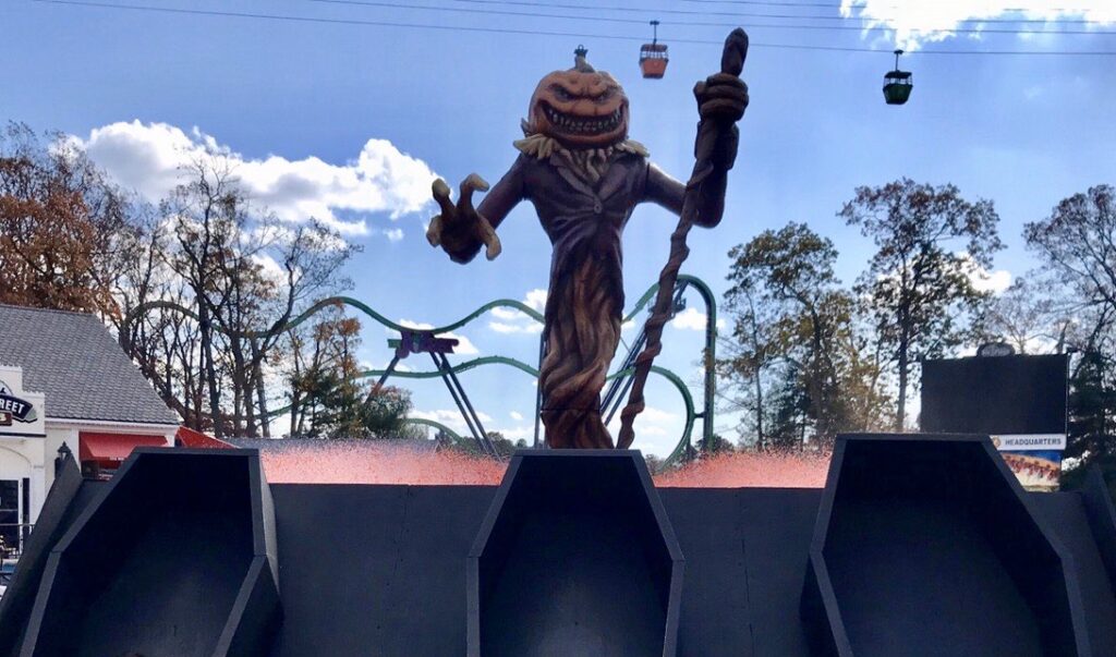 シックスフラッグズ、Six Flags