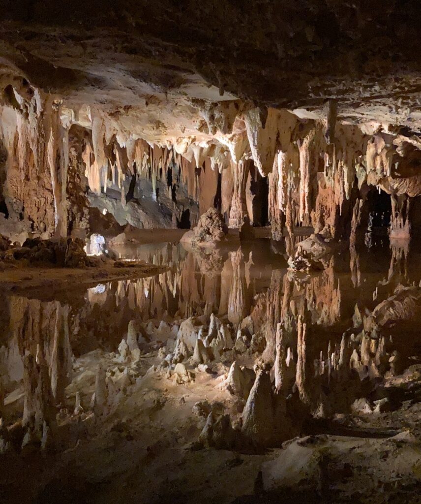 アメリカ東部最大の鍾乳洞、ルーレイ洞窟、Luray Caverns