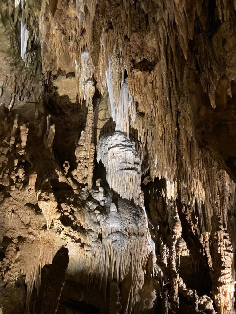 アメリカ東部最大の鍾乳洞、ルーレイ洞窟、Luray Caverns