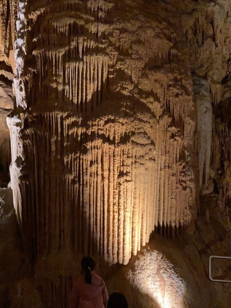 アメリカ東部最大の鍾乳洞、ルーレイ洞窟、Luray Caverns