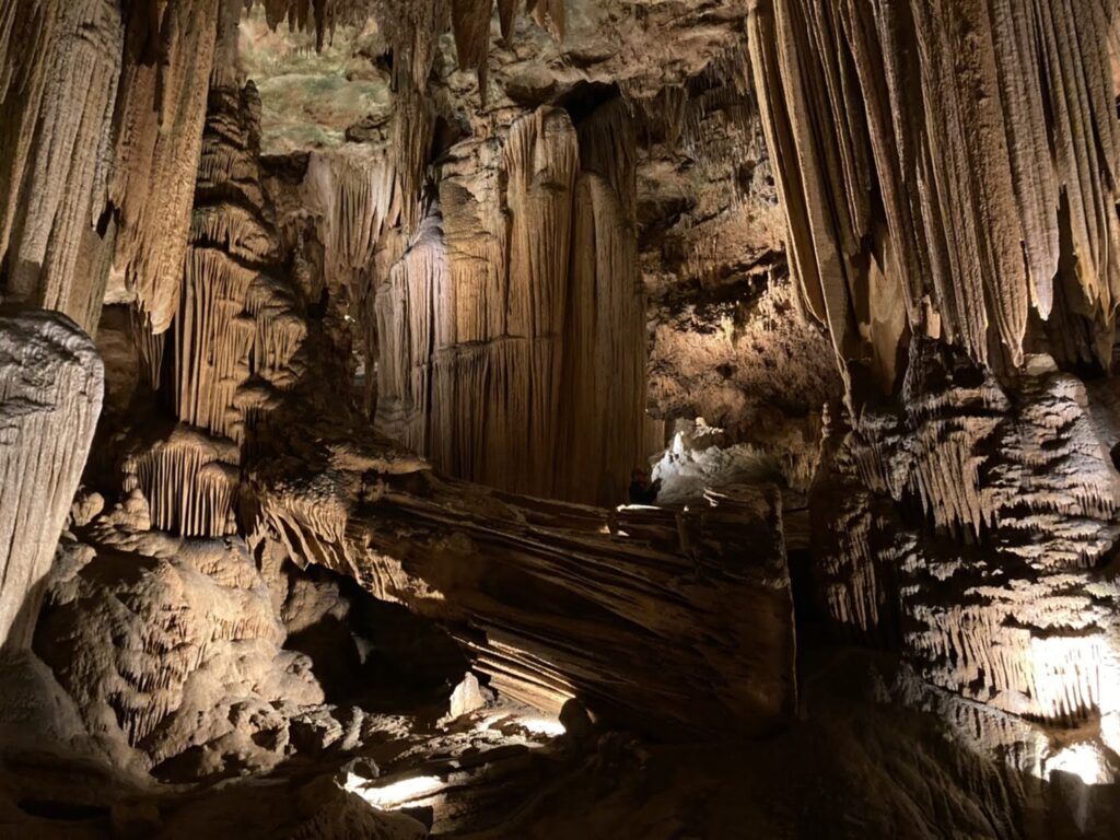 アメリカ東部最大の鍾乳洞、ルーレイ洞窟、Luray Caverns