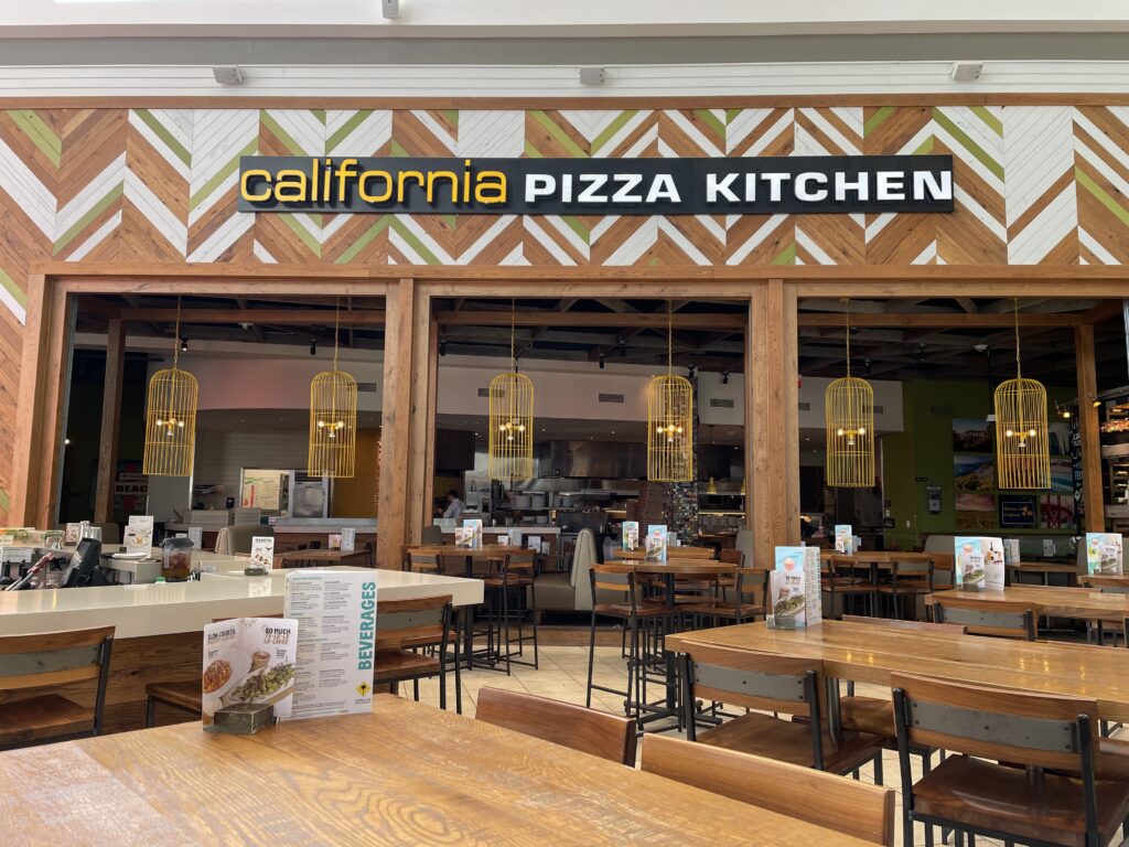 アメリカ誕生日会、california pizza kitchen