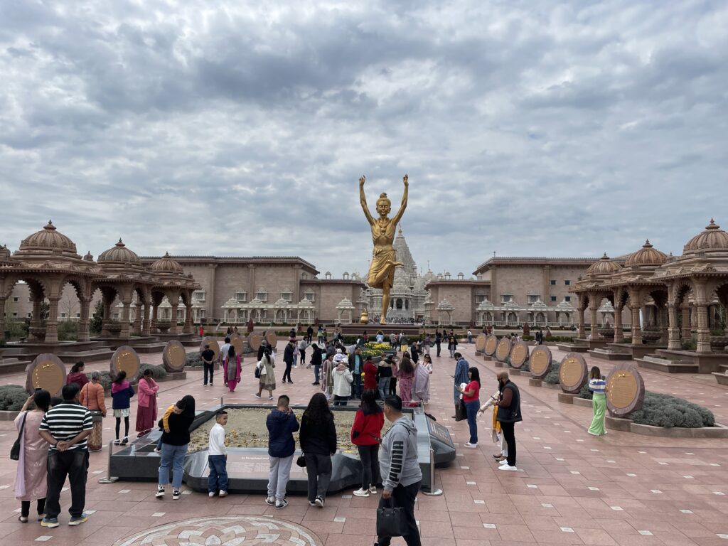 ヒンドゥー教BAPS聖スワミナラヤン寺院