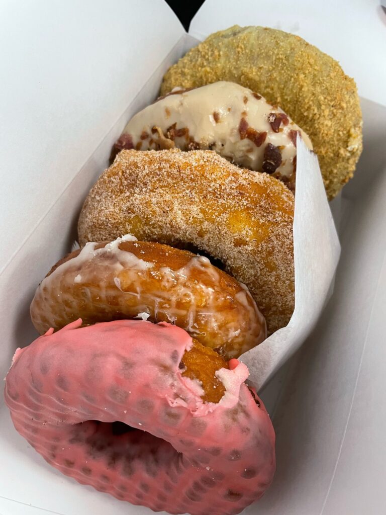 メイン州ポートランド、the holy donut