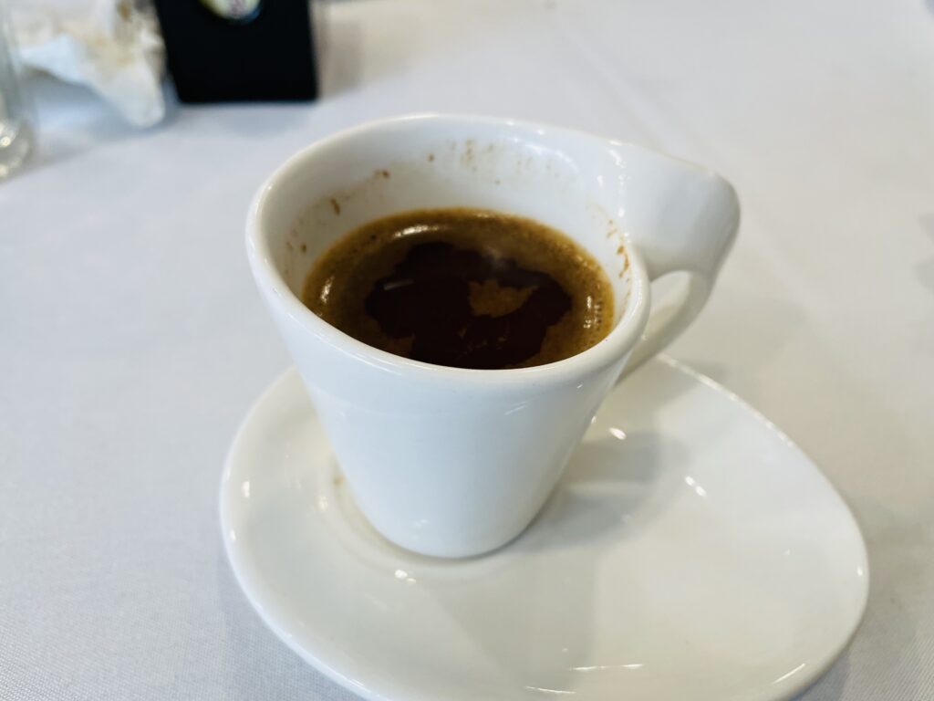 Nisiotis Taverna、ギリシャ料理、グリーク
