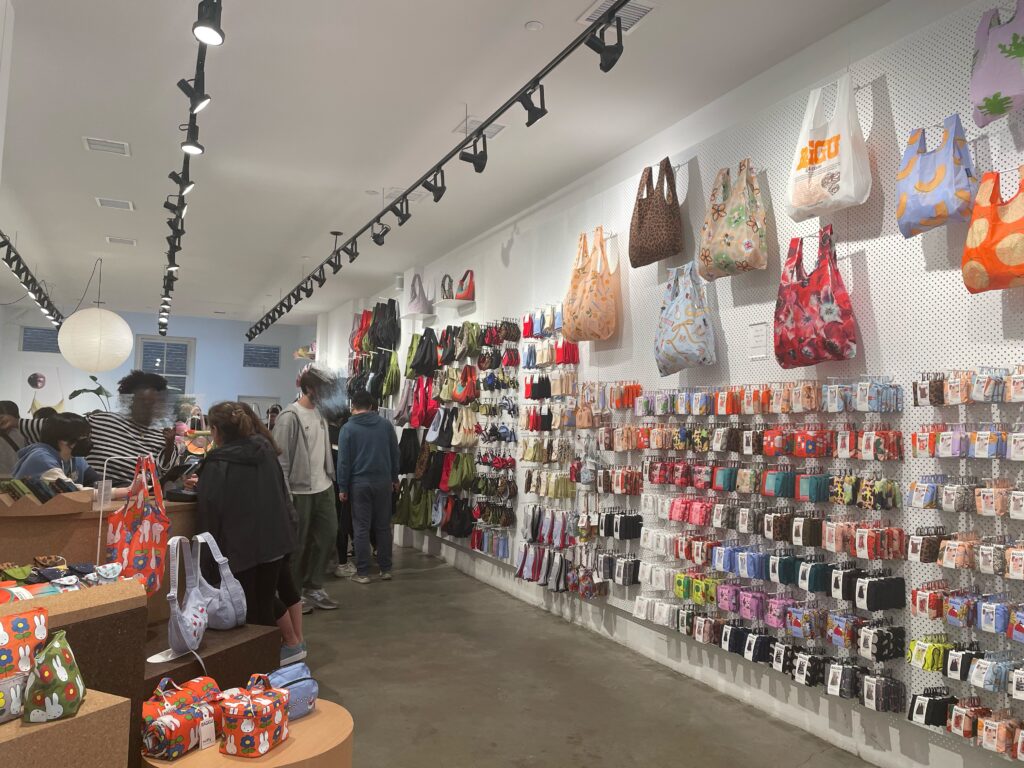 ソーホー観光おすすめスポット14選、BAGGU
