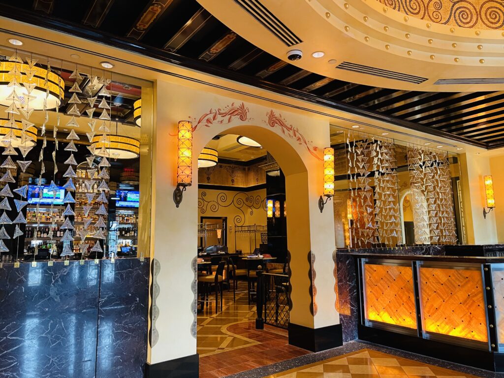 Grand Lux Cafe