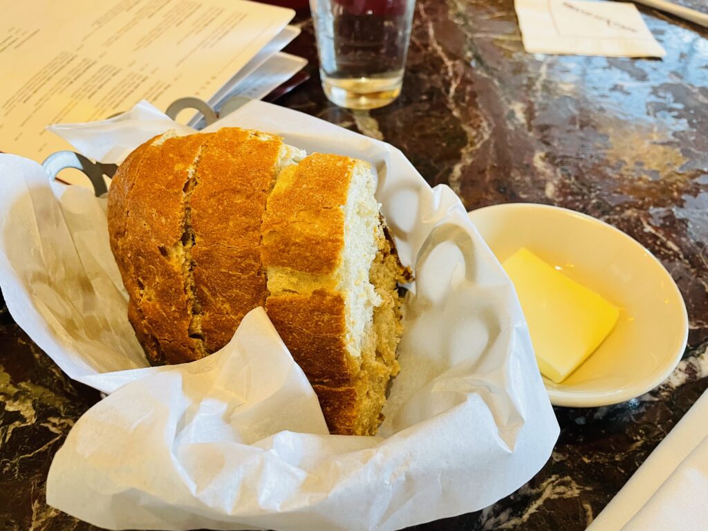 Grand Lux Cafe