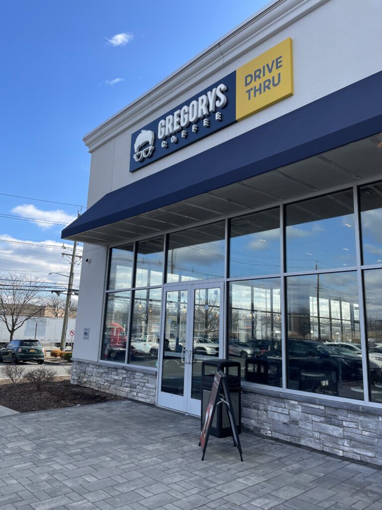 タウン情報、パラマス、Gregorys Coffee