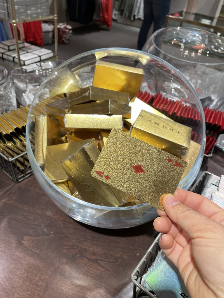 ホリデーシーズン、マンハッタン弾丸街歩き、トランプタワー