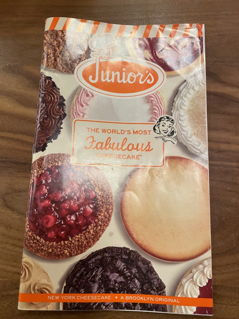 ジュニアーズ、チーズケーキ