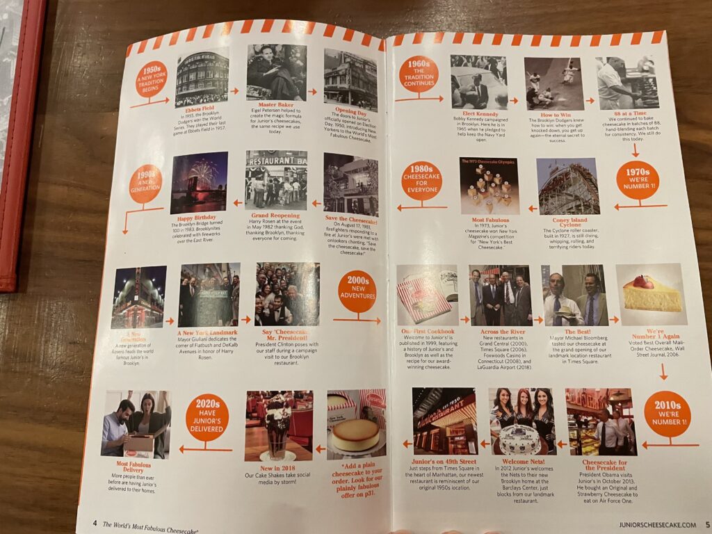 ジュニアーズ、チーズケーキ