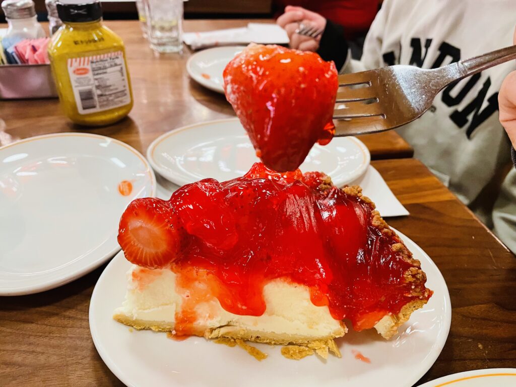 ジュニアーズ、チーズケーキ