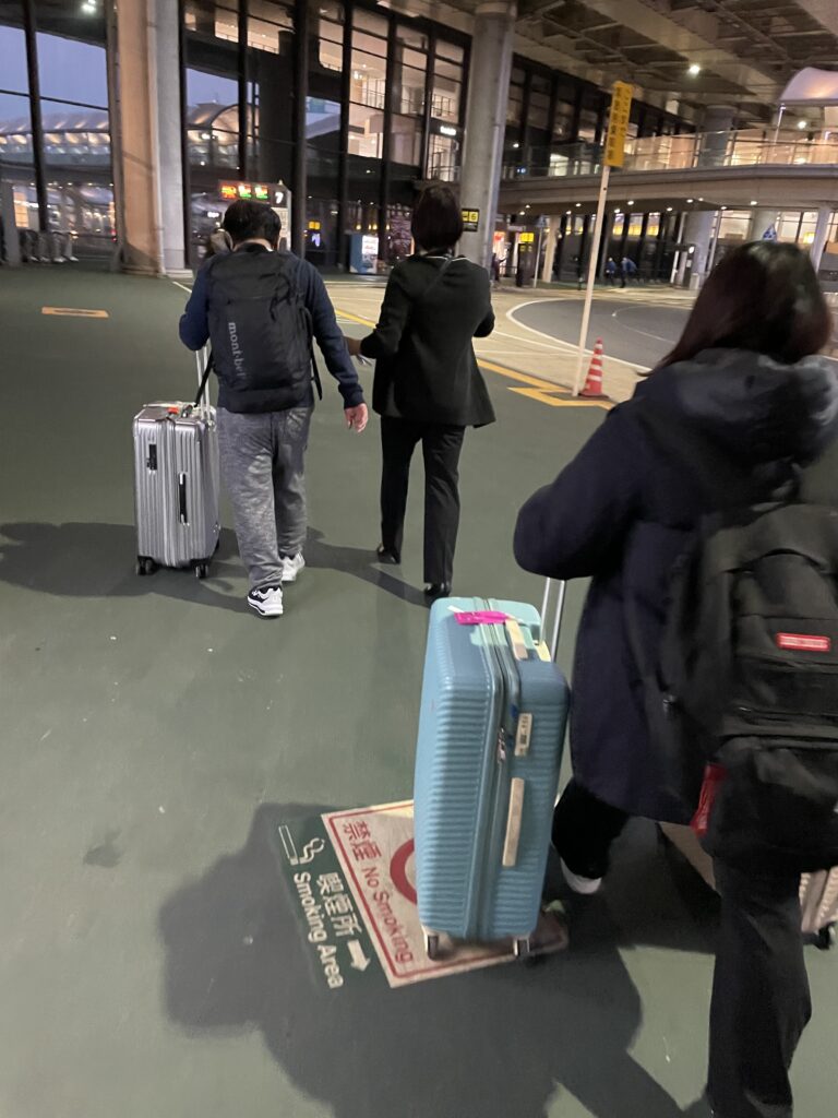 日本へ一時帰国、united airline