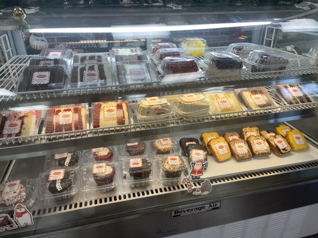 ジュニアーズ、チーズケーキ、アウトレット