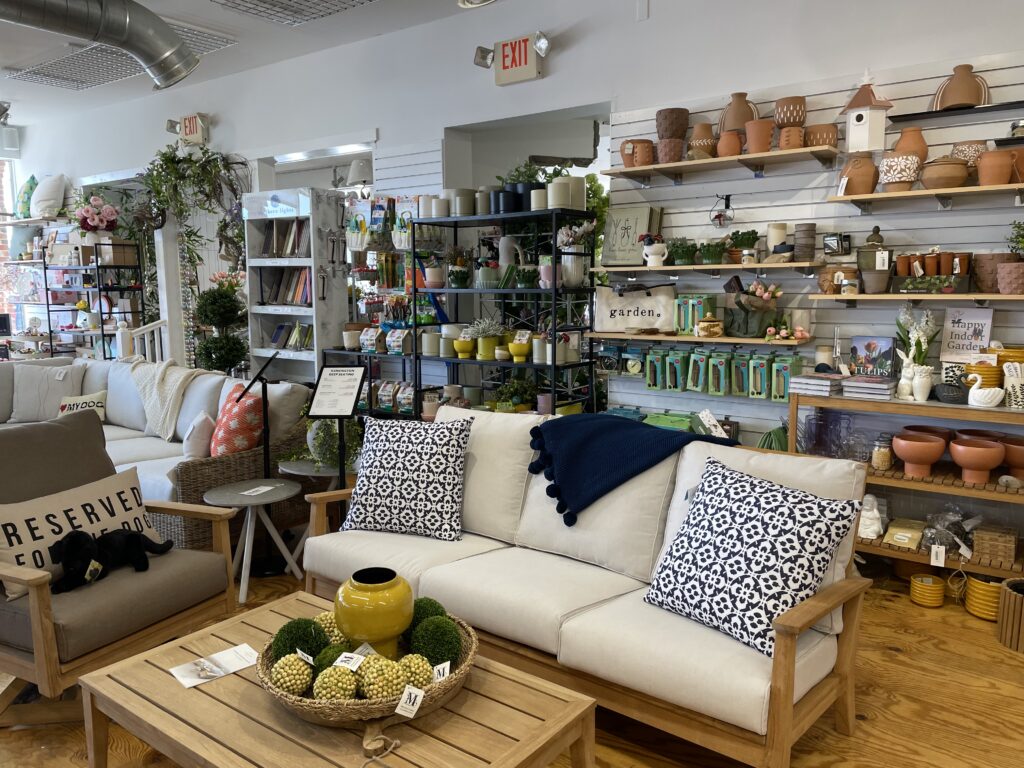 タウン情報、リッジウッド