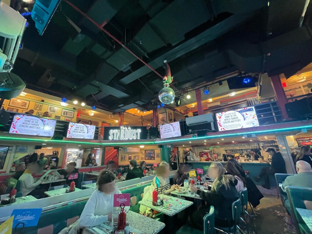 Ellen’s Stardust Diner、エレンズスターダストダイナー