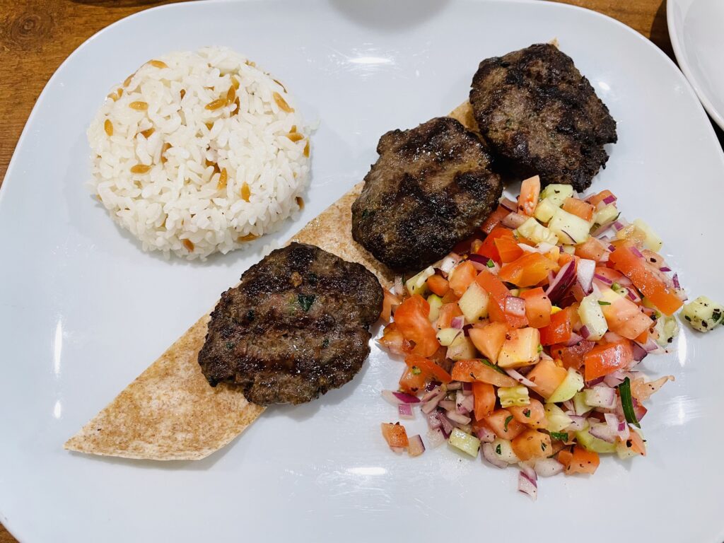 AdA Mediterranean Brasserie、レストラン