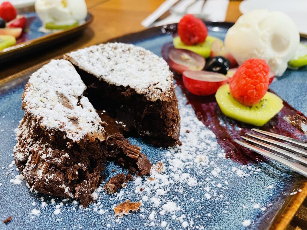 AdA Mediterranean Brasserie、レストラン