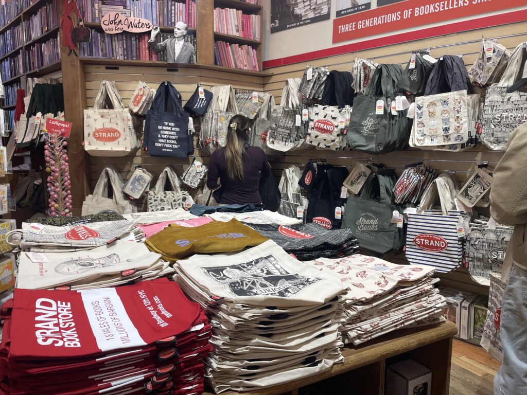 ユニオンスクエア周辺おすすめ、Strand　Bookstore