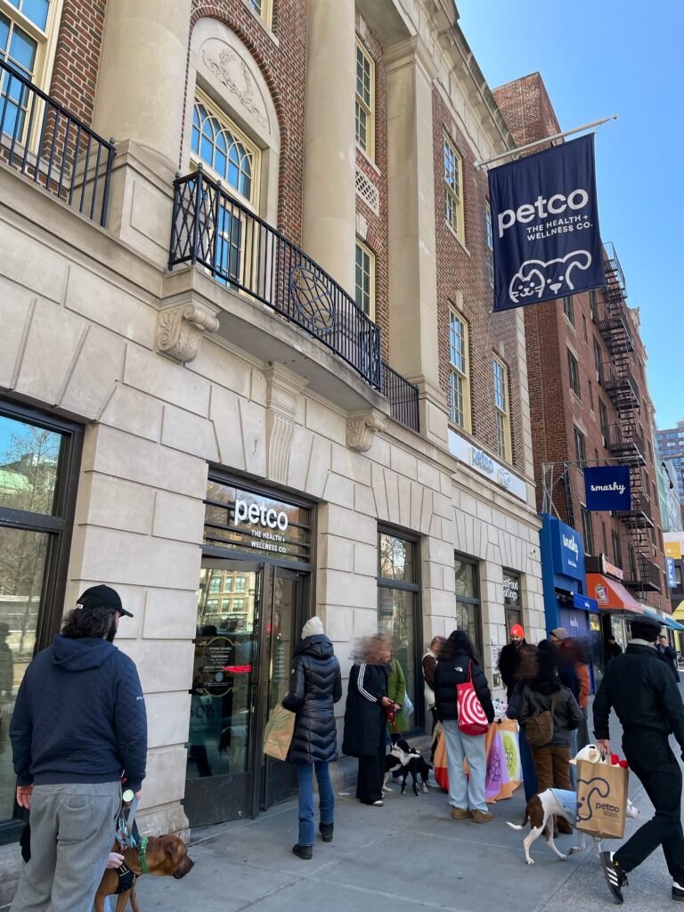 ユニオンスクエア周辺おすすめ、Petco