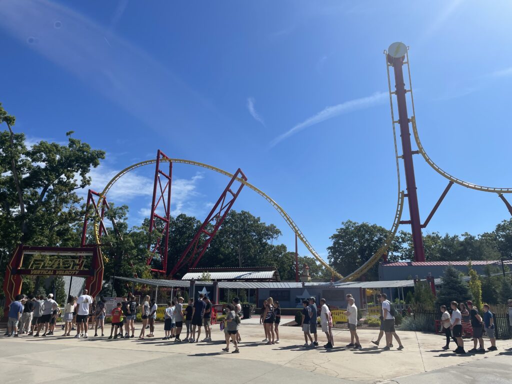 シックスフラッグズ、Six Flags