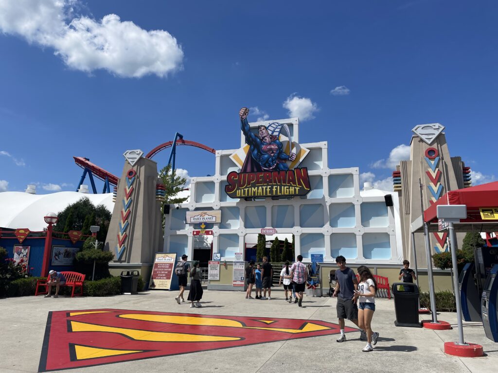 シックスフラッグズ、Six Flags
