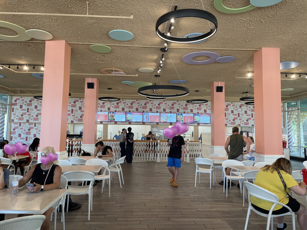 シックスフラッグズ、Six Flags