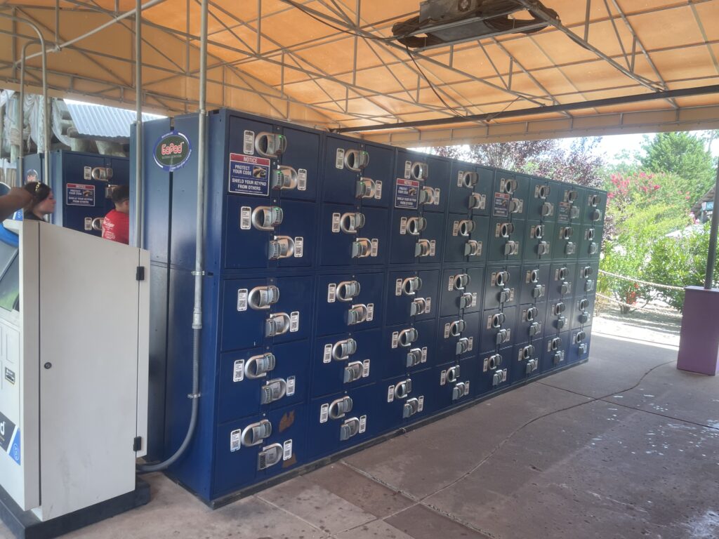 シックスフラッグズ、Six Flags、ハリケーンハーバー