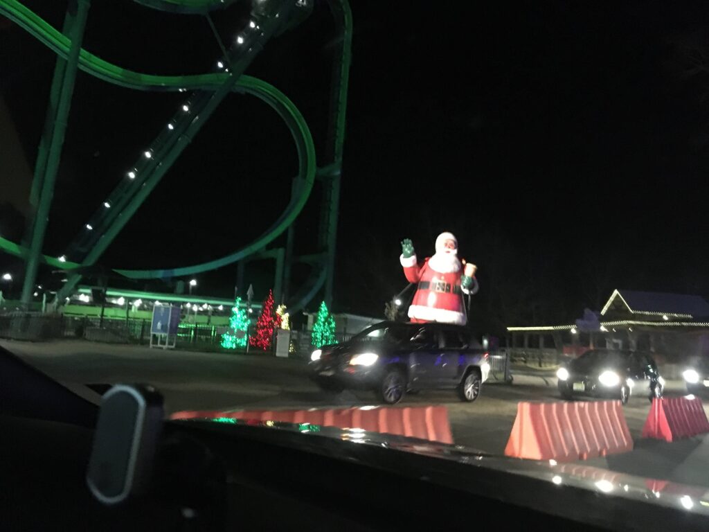 シックスフラッグズ、Six Flags
